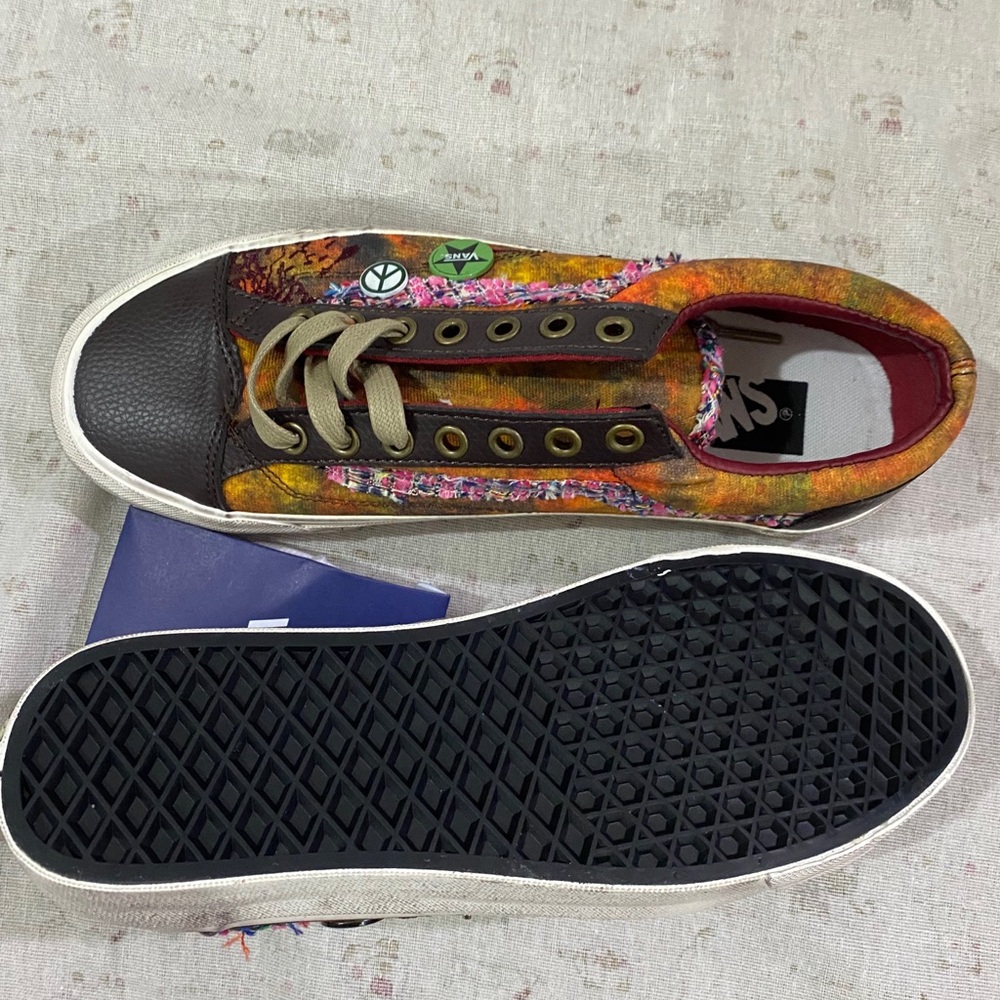 Vans Multicolor Low-Top Sneakers with Peace Patch - Picture 8 of 9